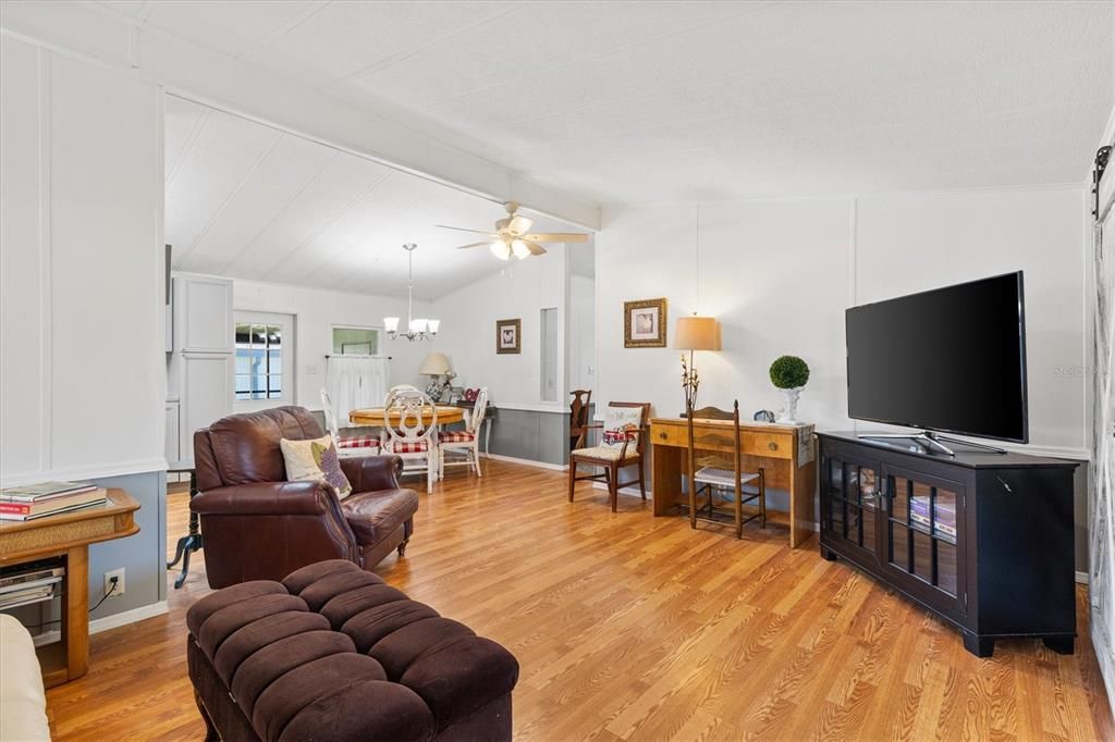 En Renta: $2,100 (3 camas, 2 baños, 1100 Pies cuadrados)