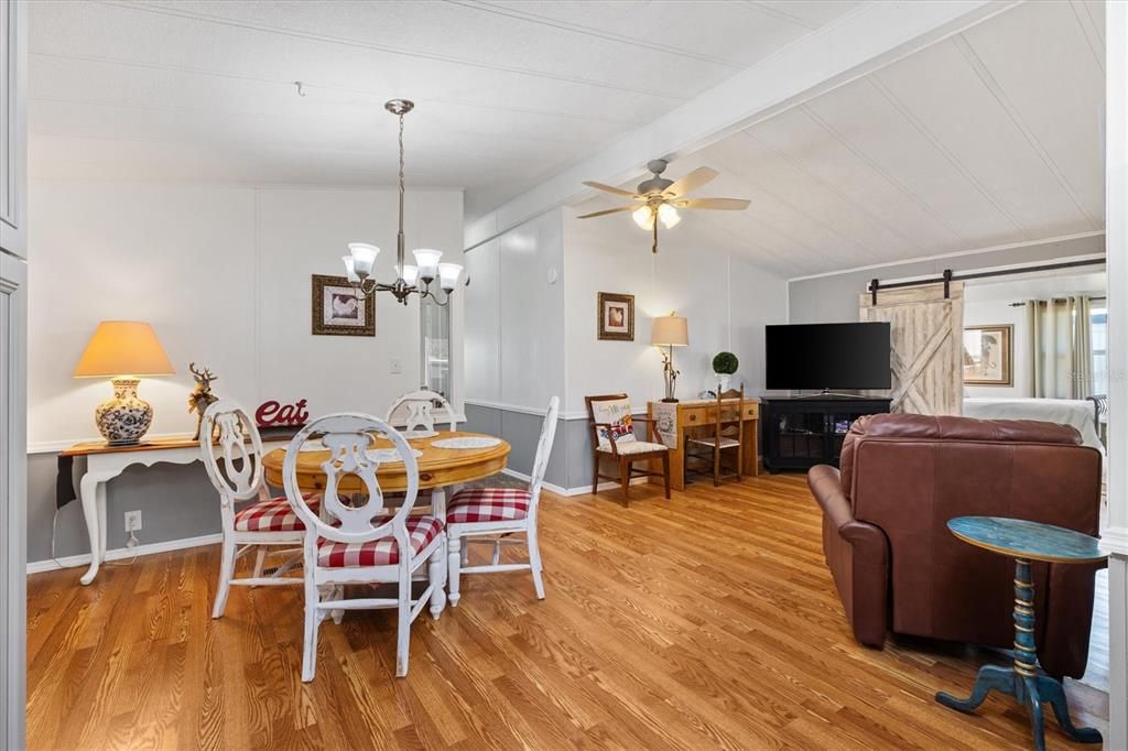 En Renta: $2,100 (3 camas, 2 baños, 1100 Pies cuadrados)