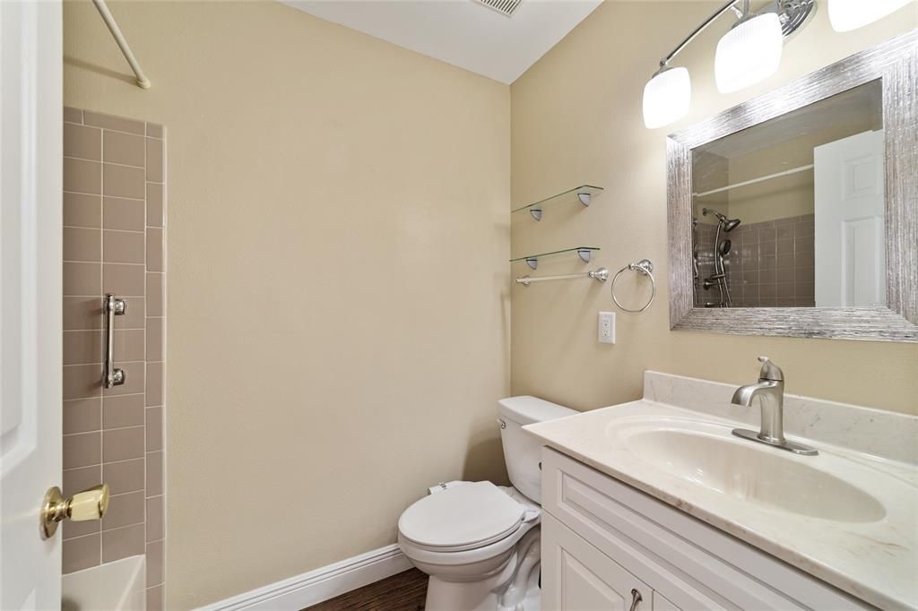 For Sale: $254,900 (2 beds, 2 baths, 1891 Square Feet)