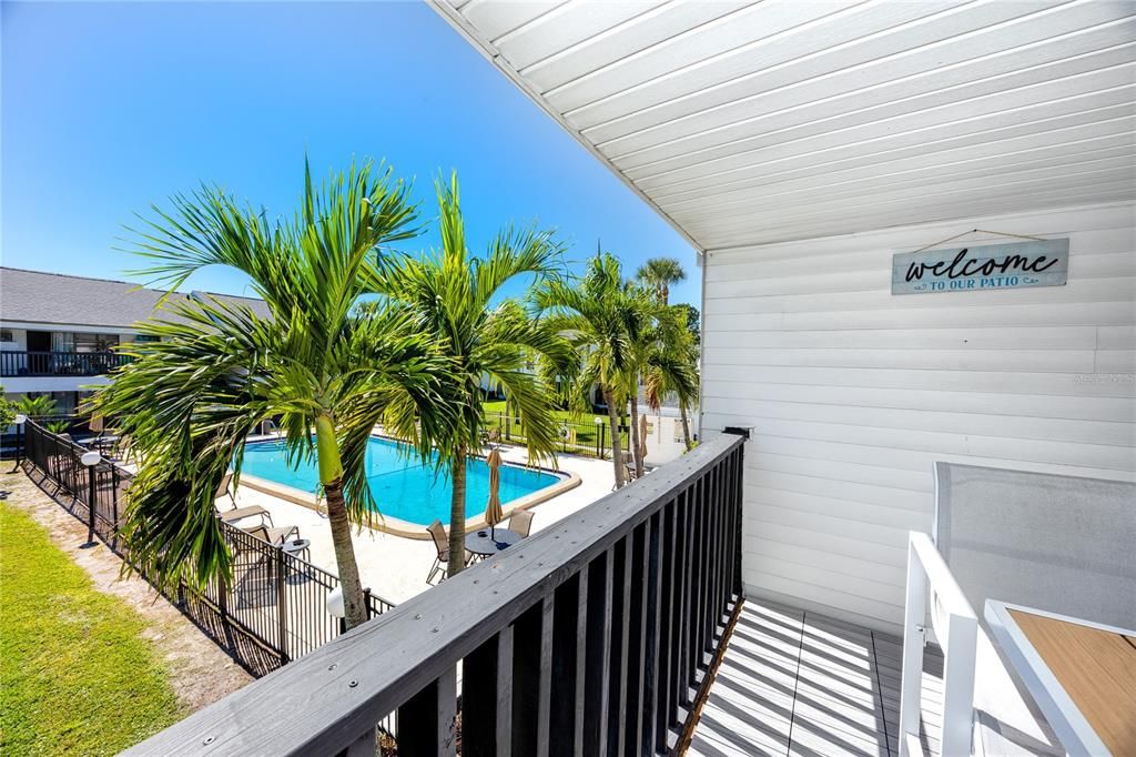 合同活跃: $2,100 (3 贝兹, 2 浴室, 1015 平方英尺)