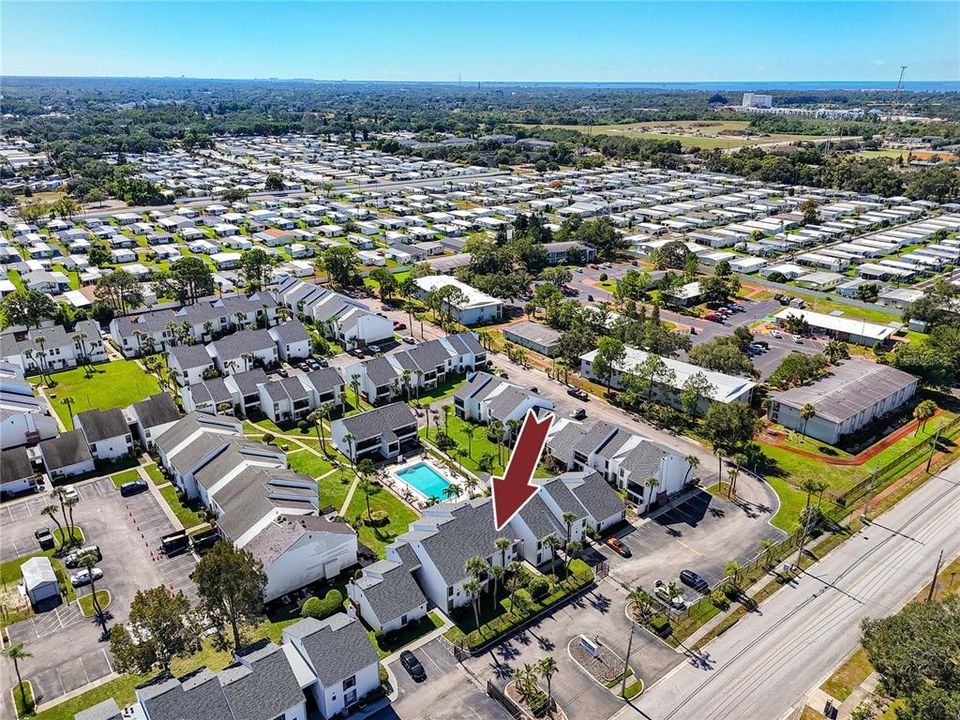 合同活跃: $2,100 (3 贝兹, 2 浴室, 1015 平方英尺)