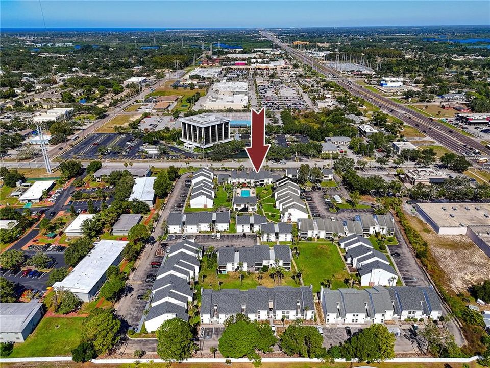 合同活跃: $2,100 (3 贝兹, 2 浴室, 1015 平方英尺)