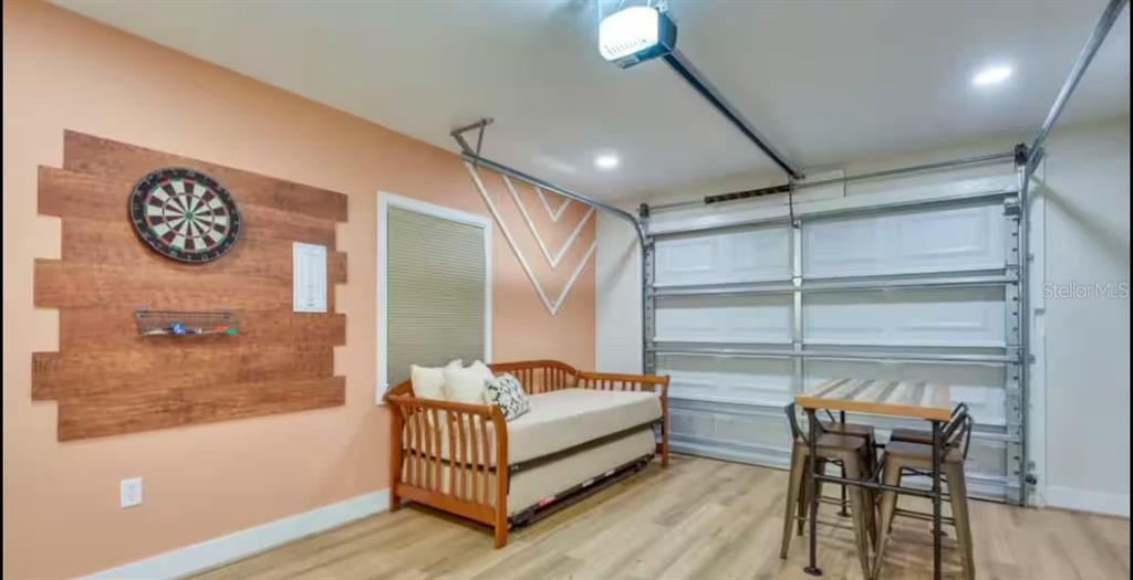 For Sale: $549,000 (3 beds, 3 baths, 1456 Square Feet)