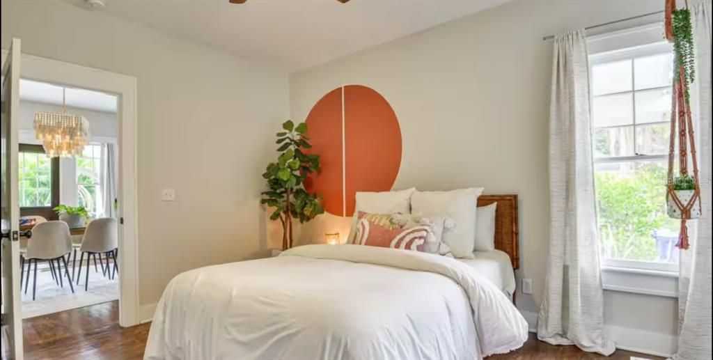 For Sale: $549,000 (3 beds, 3 baths, 1456 Square Feet)