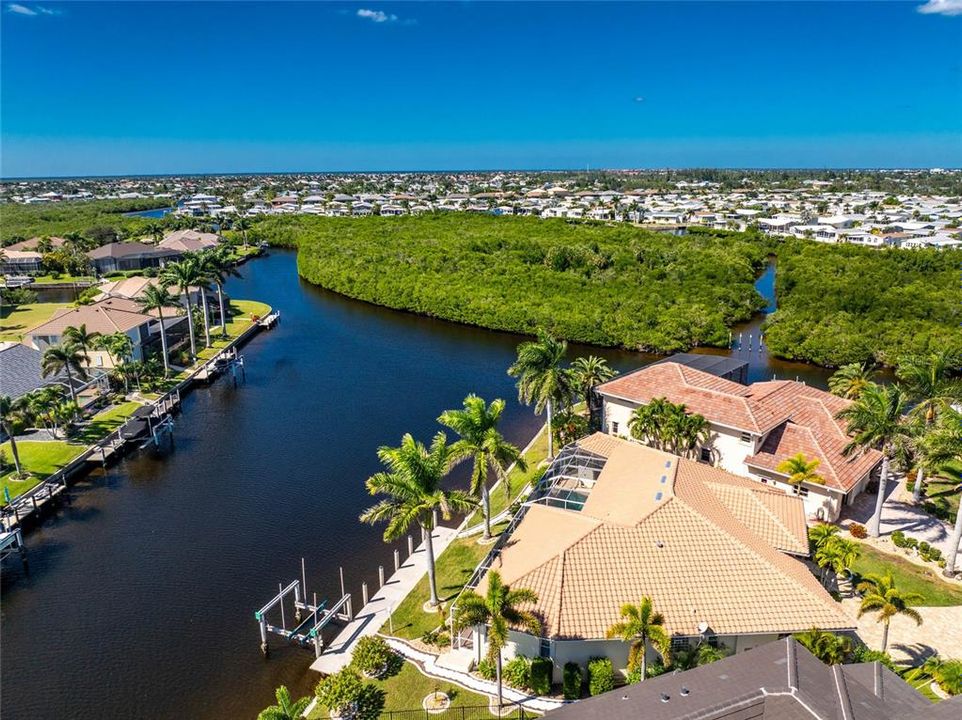 Active With Contract: $875,000 (3 beds, 2 baths, 3038 Square Feet)