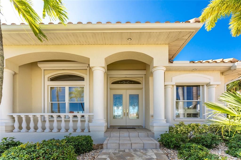 Active With Contract: $875,000 (3 beds, 2 baths, 3038 Square Feet)