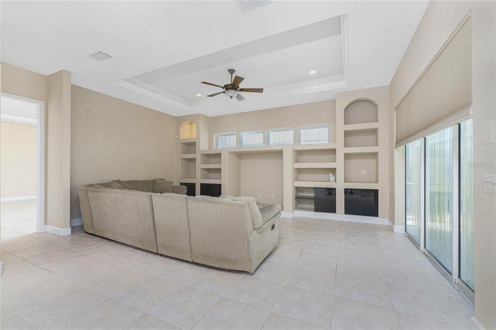 Active With Contract: $875,000 (3 beds, 2 baths, 3038 Square Feet)