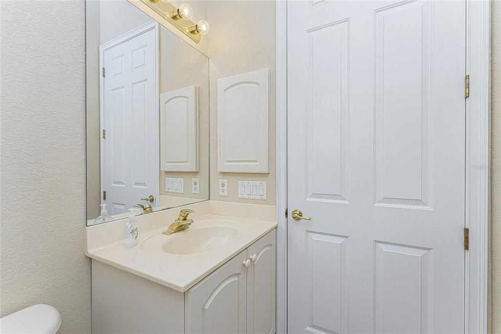 Active With Contract: $875,000 (3 beds, 2 baths, 3038 Square Feet)