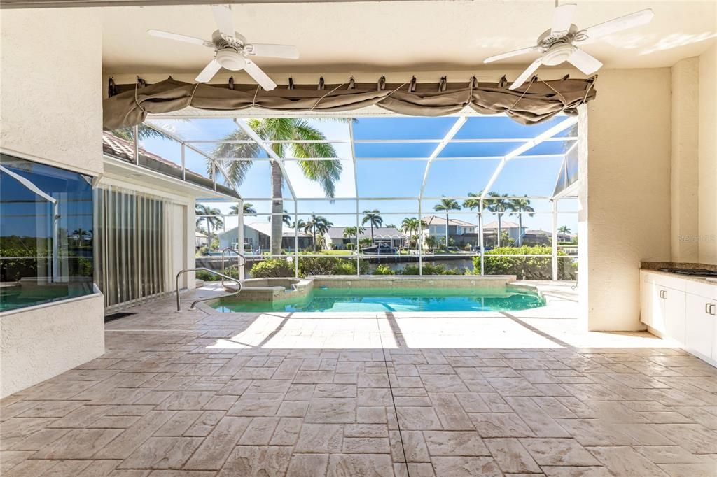 Active With Contract: $875,000 (3 beds, 2 baths, 3038 Square Feet)