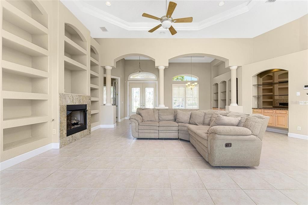 Active With Contract: $875,000 (3 beds, 2 baths, 3038 Square Feet)