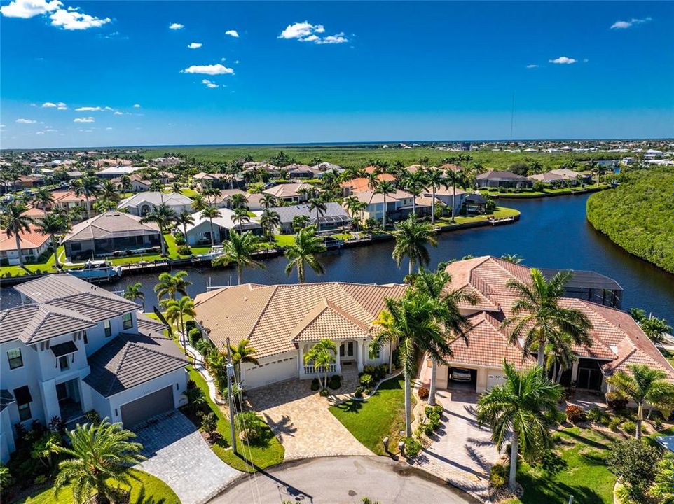 Active With Contract: $875,000 (3 beds, 2 baths, 3038 Square Feet)