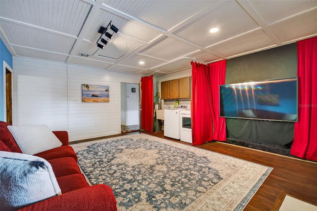 For Sale: $654,000 (4 beds, 2 baths, 2656 Square Feet)