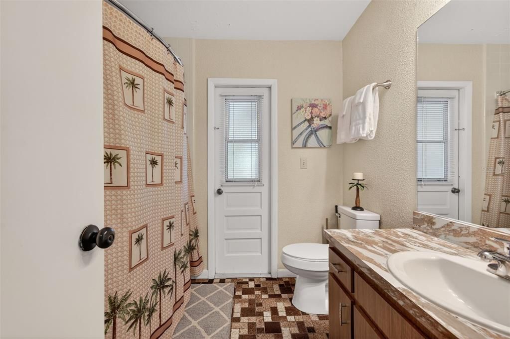 For Sale: $654,000 (4 beds, 2 baths, 2656 Square Feet)