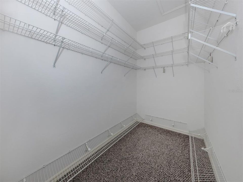 For Sale: $375,000 (2 beds, 2 baths, 1797 Square Feet)