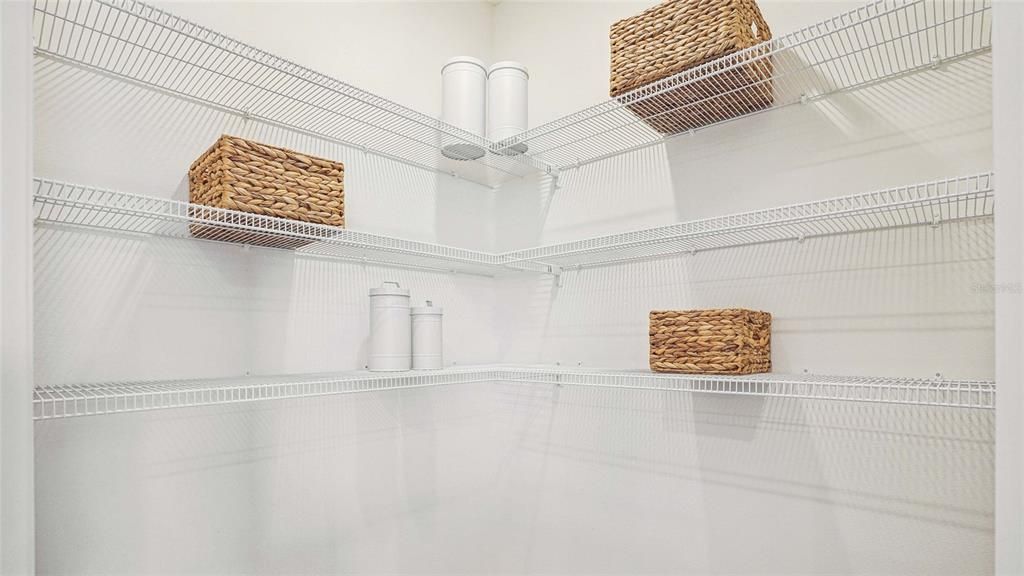 Active With Contract: $259,990 (3 beds, 2 baths, 1328 Square Feet)