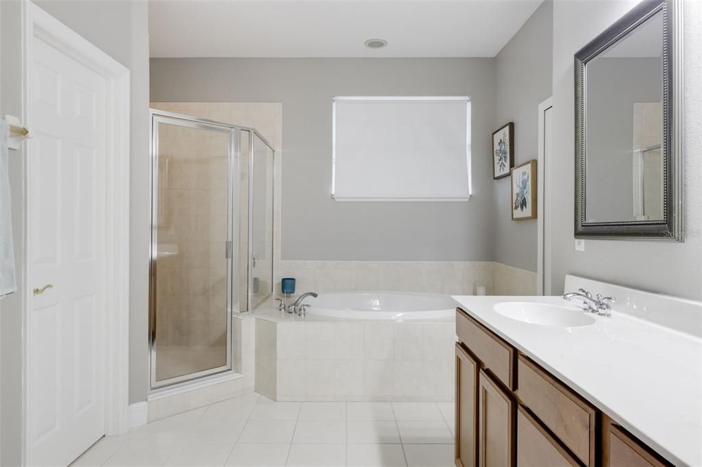 待售: $475,000 (3 贝兹, 2 浴室, 2433 平方英尺)