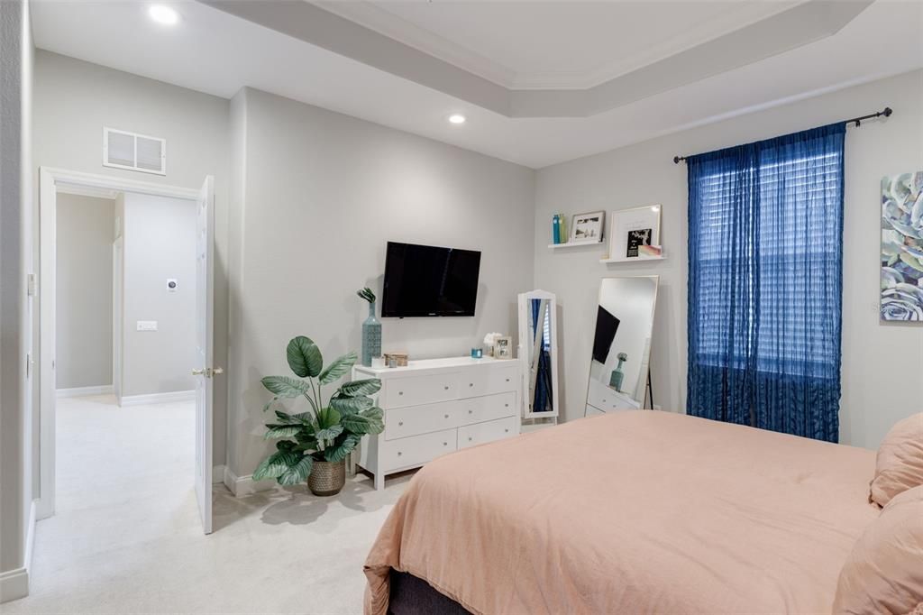 待售: $475,000 (3 贝兹, 2 浴室, 2433 平方英尺)