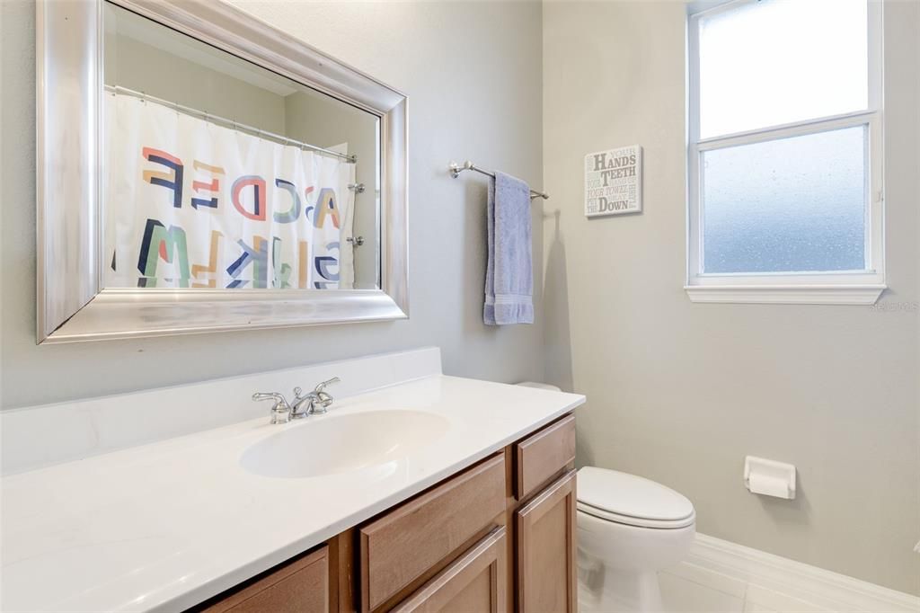 待售: $475,000 (3 贝兹, 2 浴室, 2433 平方英尺)