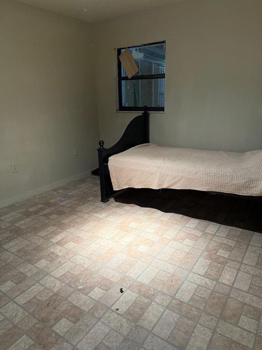 For Sale: $175,000 (3 beds, 2 baths, 1288 Square Feet)