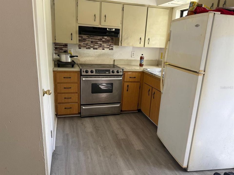 For Sale: $175,000 (3 beds, 2 baths, 1288 Square Feet)