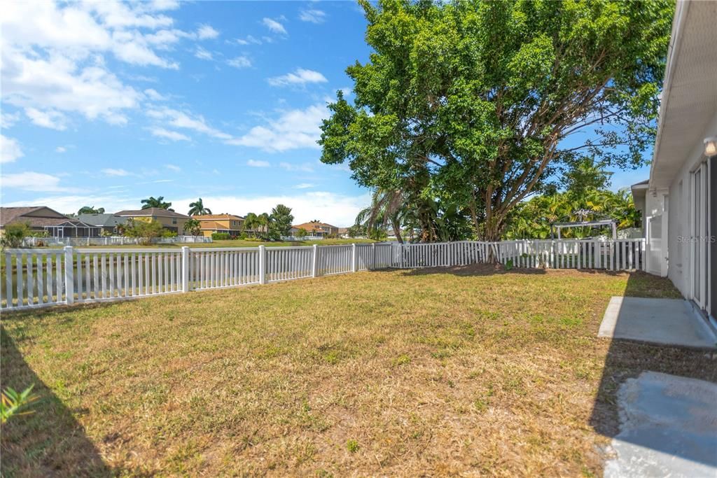 For Sale: $304,900 (3 beds, 2 baths, 1705 Square Feet)