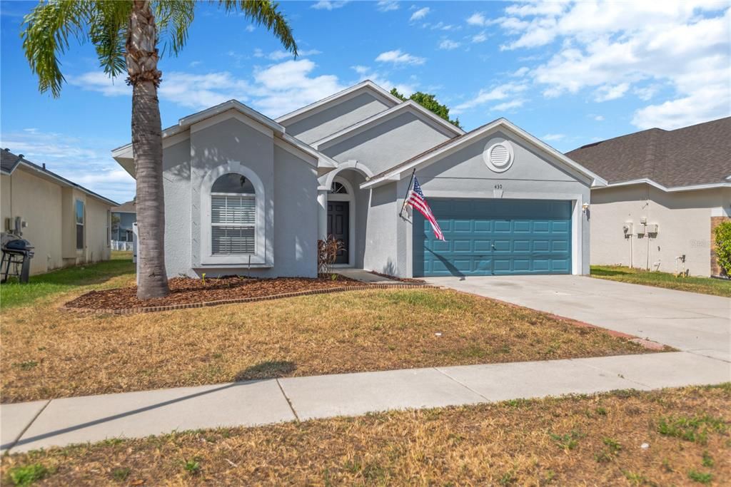 For Sale: $304,900 (3 beds, 2 baths, 1705 Square Feet)