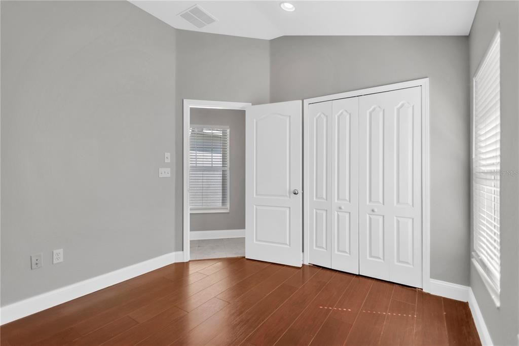 For Sale: $304,900 (3 beds, 2 baths, 1705 Square Feet)