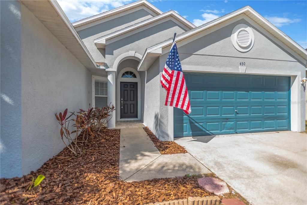 For Sale: $304,900 (3 beds, 2 baths, 1705 Square Feet)