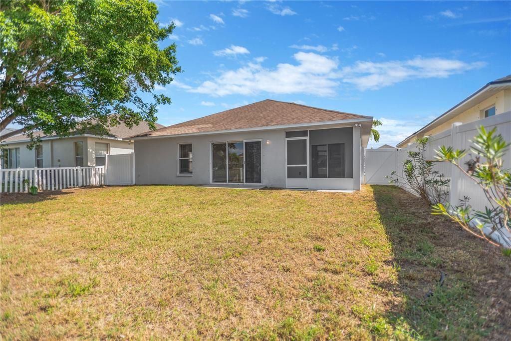 For Sale: $304,900 (3 beds, 2 baths, 1705 Square Feet)