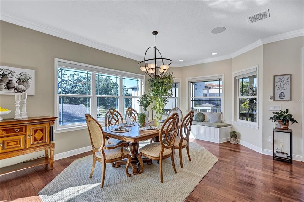 En Venta: $1,125,000 (4 camas, 3 baños, 2989 Pies cuadrados)