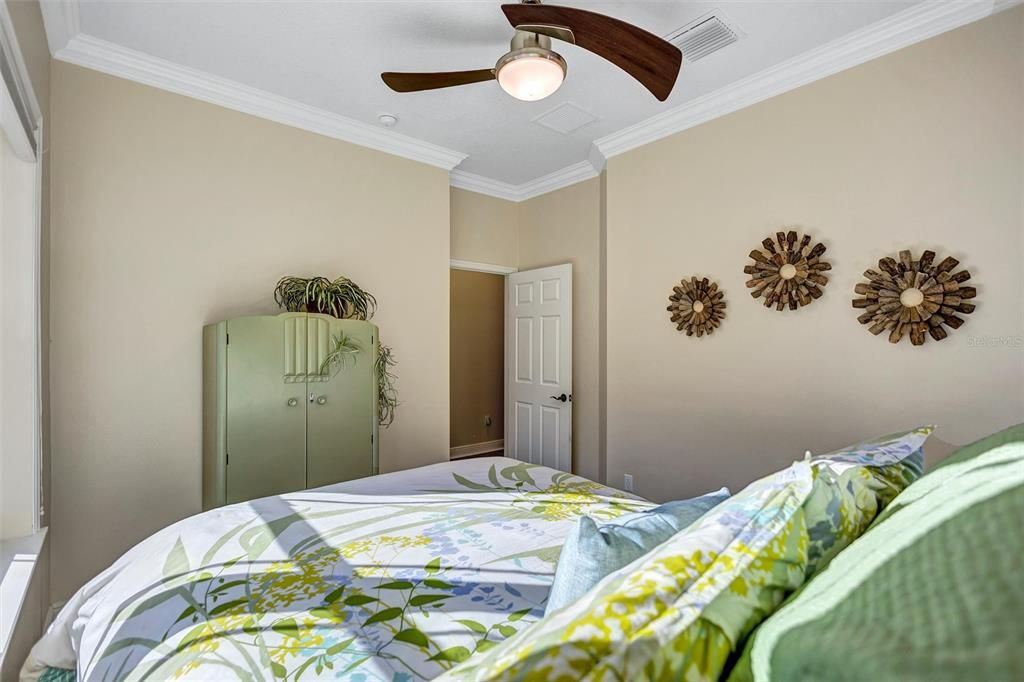 En Venta: $1,125,000 (4 camas, 3 baños, 2989 Pies cuadrados)