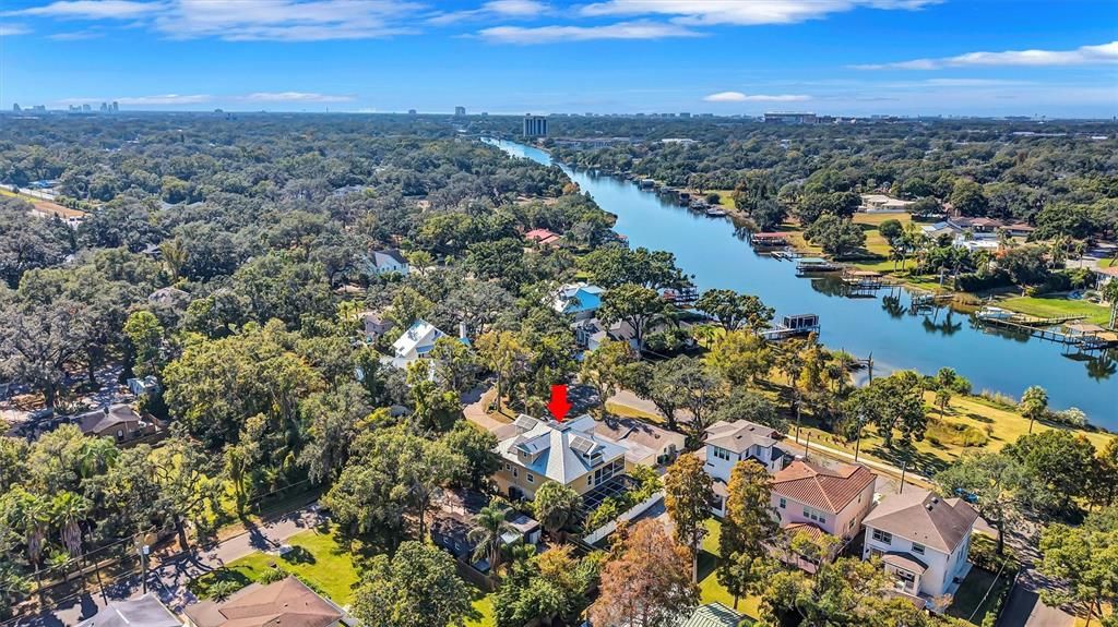 En Venta: $1,125,000 (4 camas, 3 baños, 2989 Pies cuadrados)