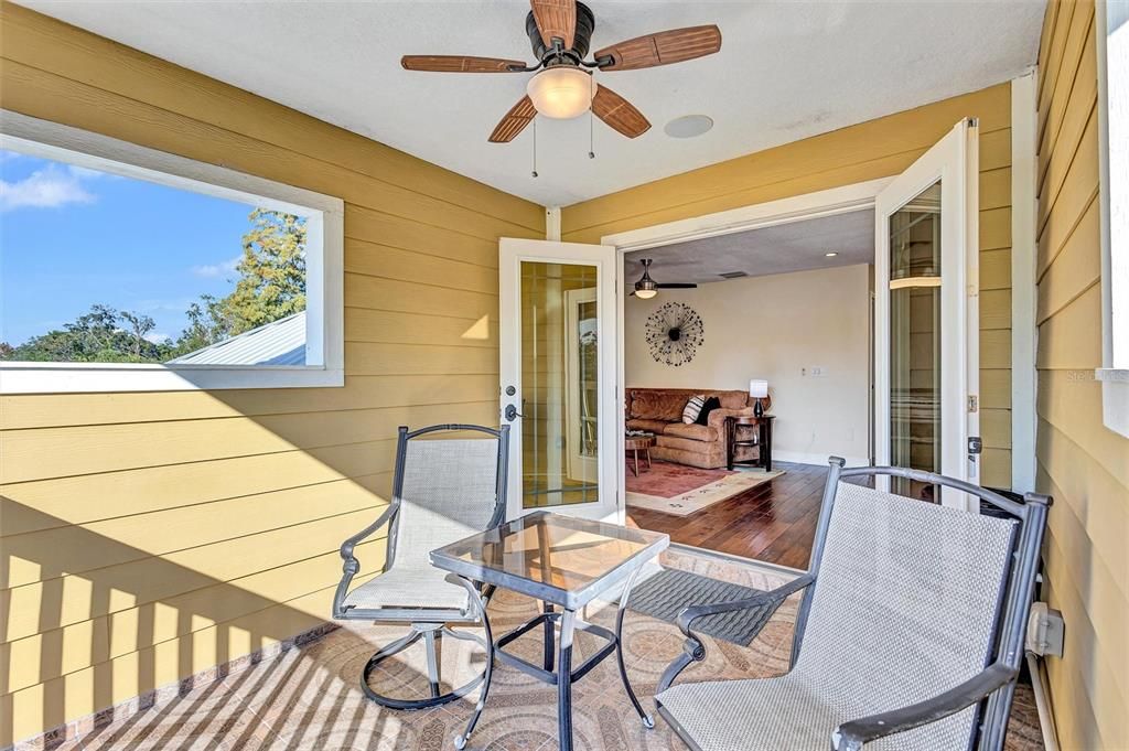 En Venta: $1,125,000 (4 camas, 3 baños, 2989 Pies cuadrados)