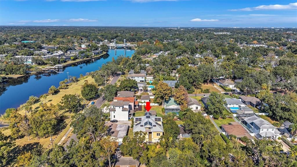 En Venta: $1,125,000 (4 camas, 3 baños, 2989 Pies cuadrados)