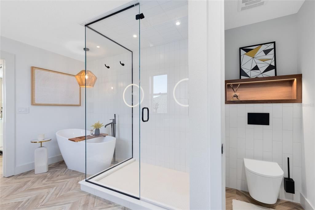 Active With Contract: $829,000 (4 beds, 3 baths, 3084 Square Feet)