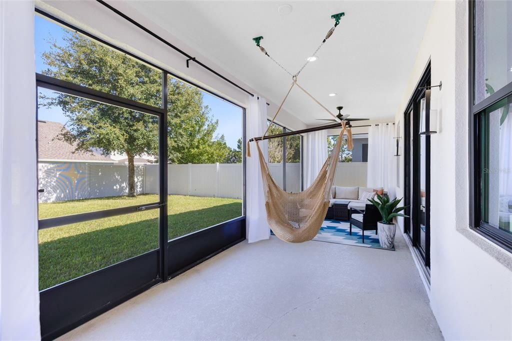 Active With Contract: $829,000 (4 beds, 3 baths, 3084 Square Feet)