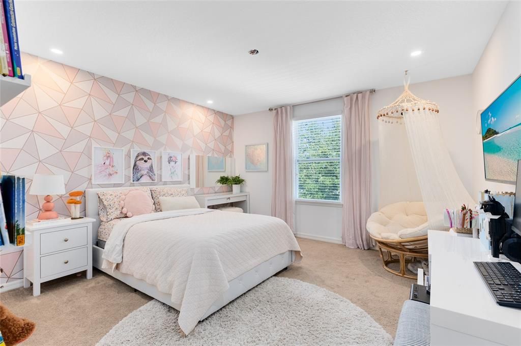 Active With Contract: $829,000 (4 beds, 3 baths, 3084 Square Feet)