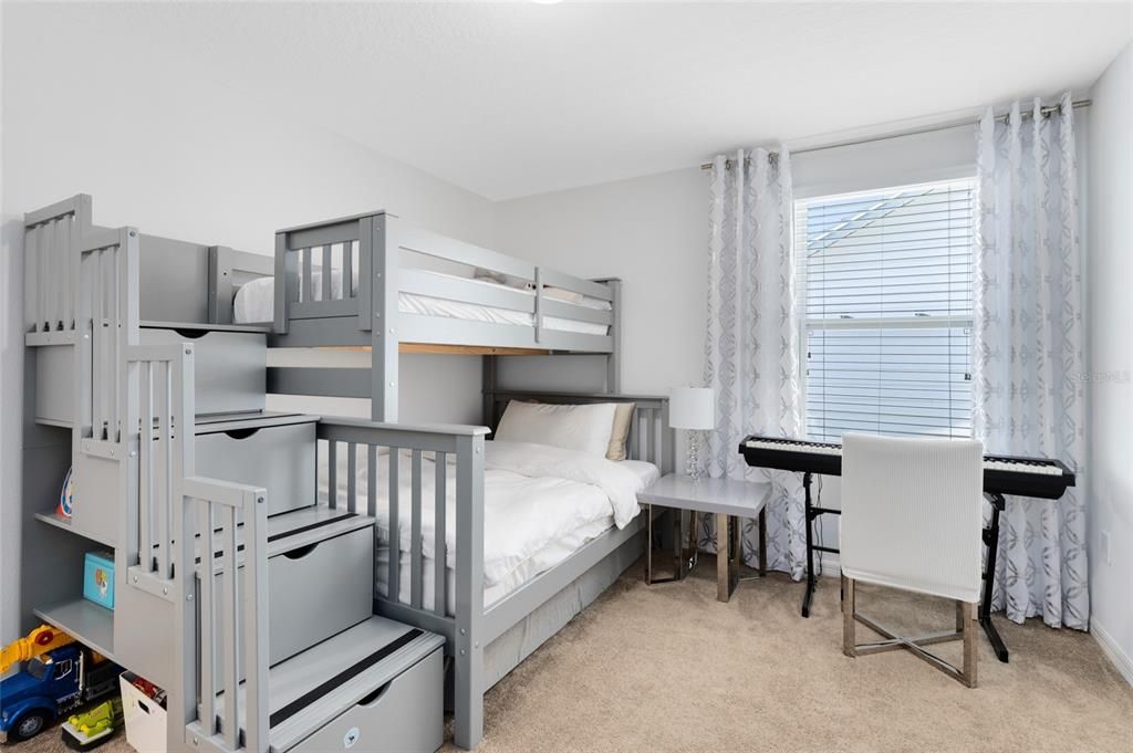 Active With Contract: $829,000 (4 beds, 3 baths, 3084 Square Feet)