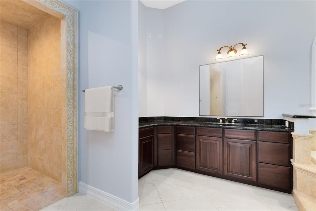 For Sale: $1,590,000 (7 beds, 6 baths, 6337 Square Feet)