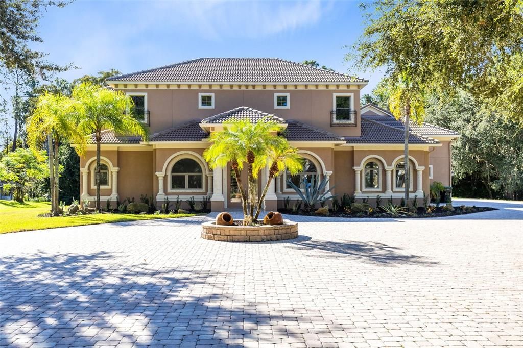 For Sale: $1,590,000 (7 beds, 6 baths, 6337 Square Feet)