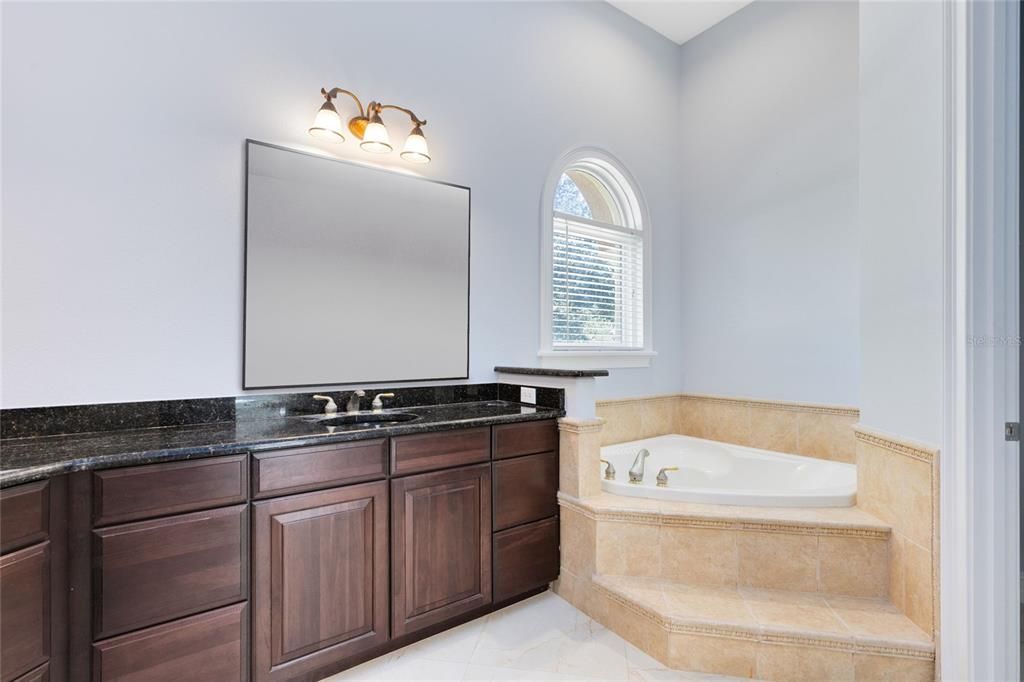 For Sale: $1,590,000 (7 beds, 6 baths, 6337 Square Feet)