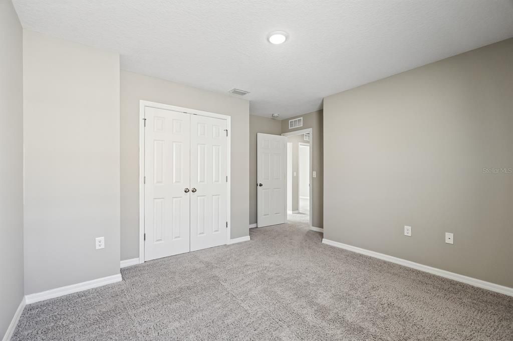 For Rent: $3,100 (5 beds, 3 baths, 2479 Square Feet)