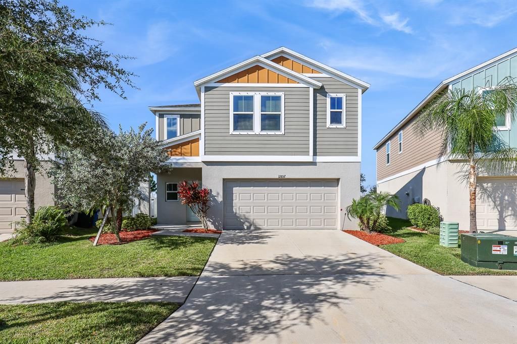 For Rent: $3,100 (5 beds, 3 baths, 2479 Square Feet)