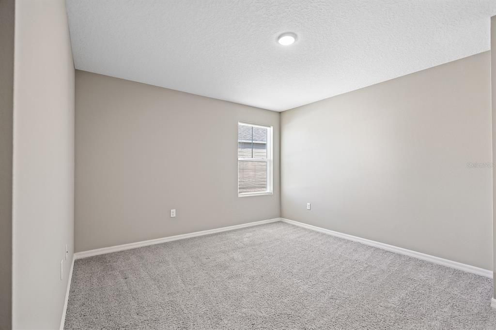 For Rent: $3,100 (5 beds, 3 baths, 2479 Square Feet)