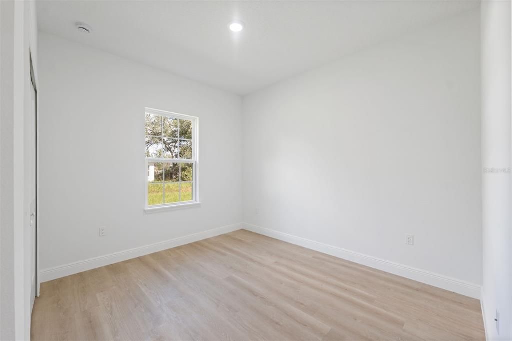 For Sale: $309,000 (4 beds, 2 baths, 1751 Square Feet)