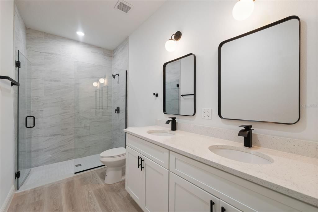 For Sale: $309,000 (4 beds, 2 baths, 1751 Square Feet)