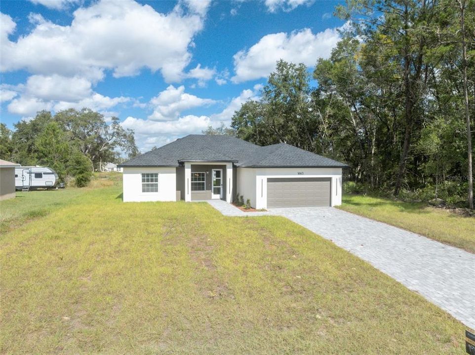 For Sale: $309,000 (4 beds, 2 baths, 1751 Square Feet)