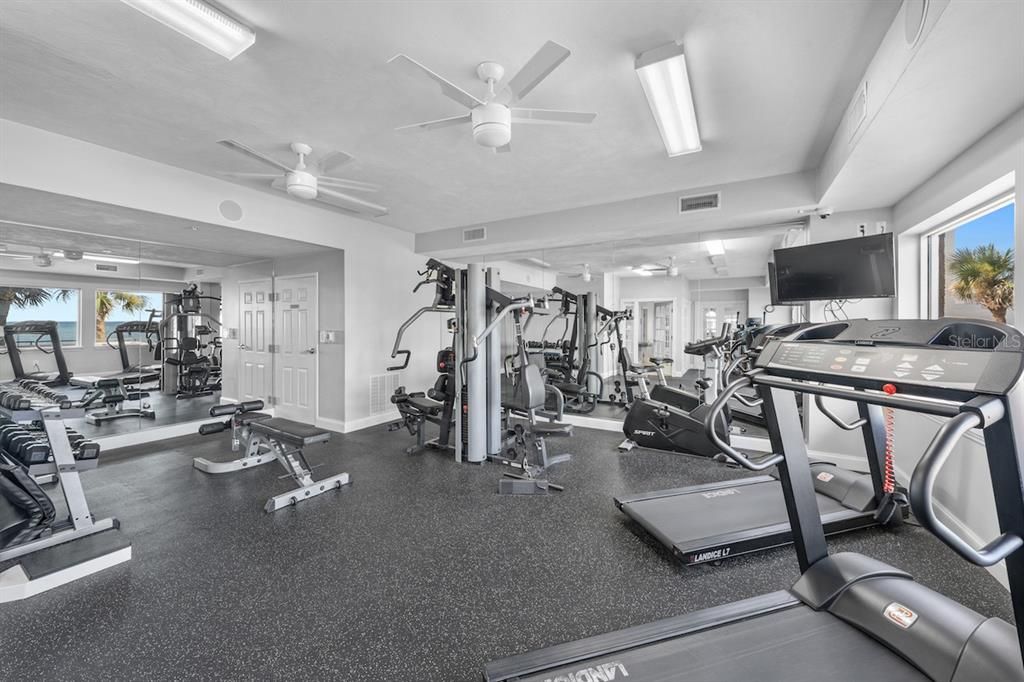 Active With Contract: $499,000 (2 beds, 2 baths, 1674 Square Feet)