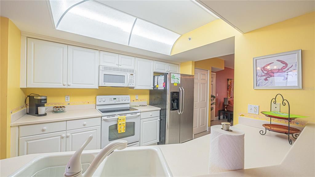 Active With Contract: $499,000 (2 beds, 2 baths, 1674 Square Feet)