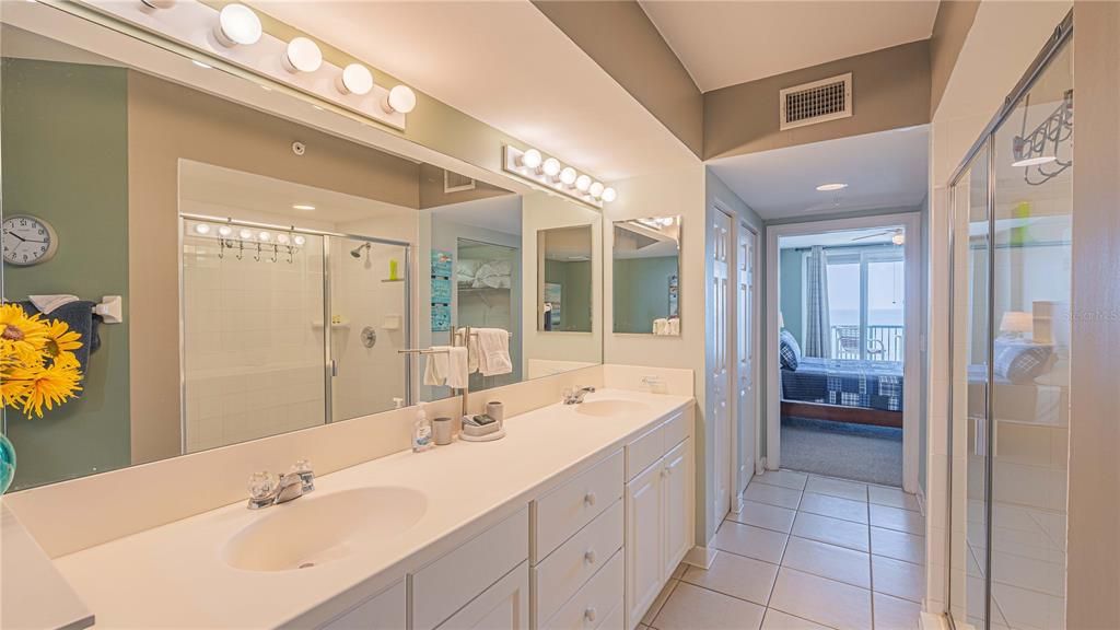 Active With Contract: $499,000 (2 beds, 2 baths, 1674 Square Feet)